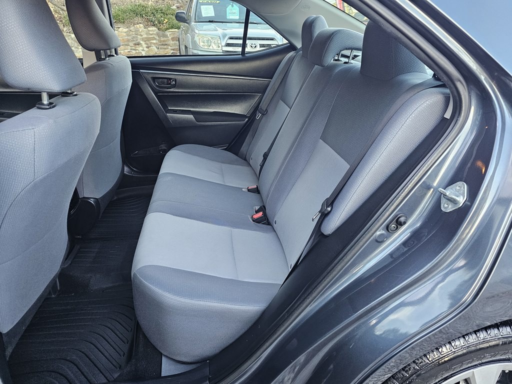 2016 Toyota Corolla Image 13