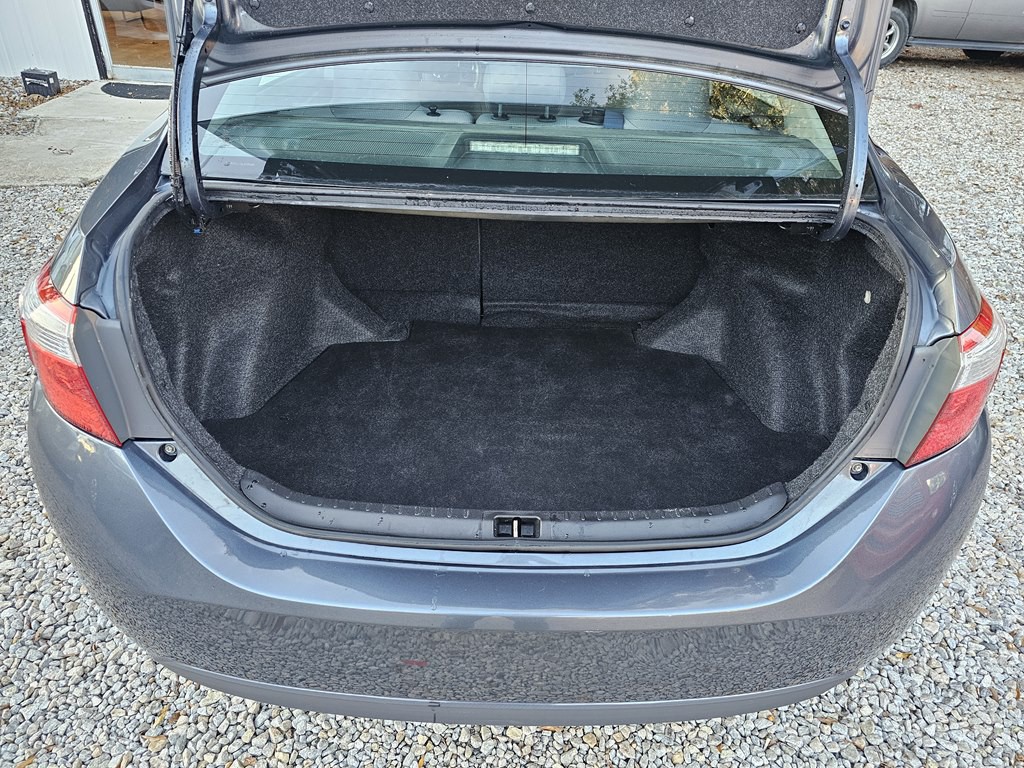 2016 Toyota Corolla Image 24