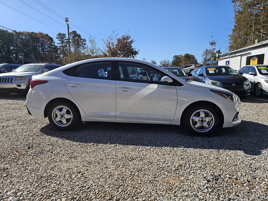 2022 Hyundai Accent Image 7