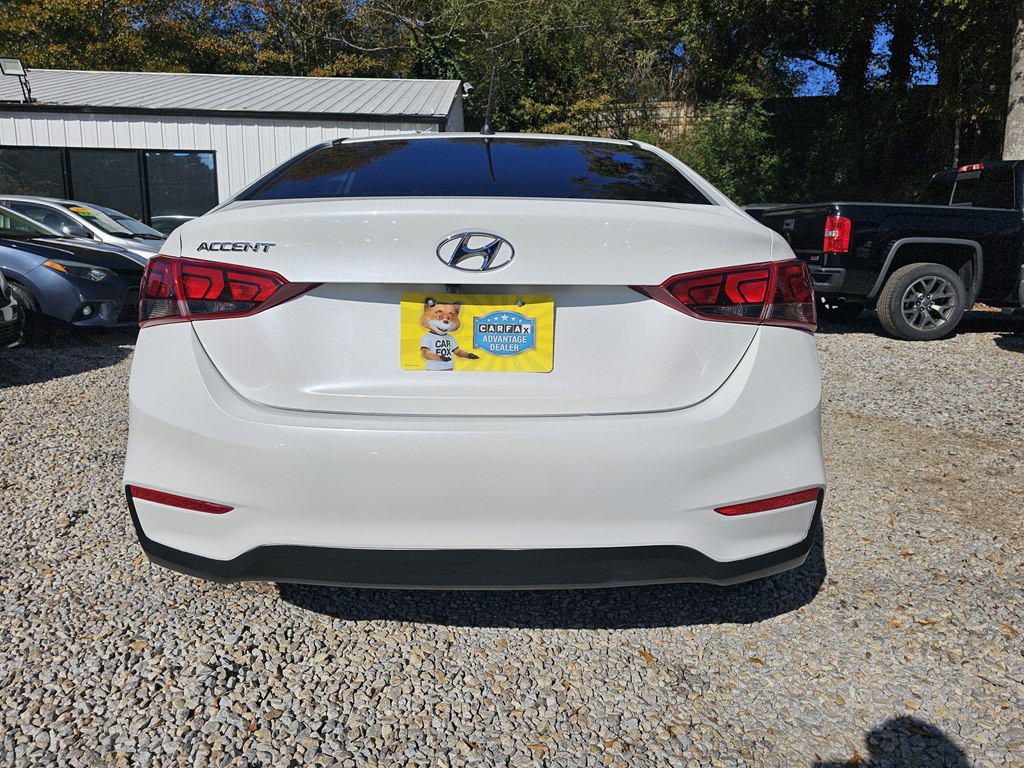 2022 Hyundai Accent Image 10