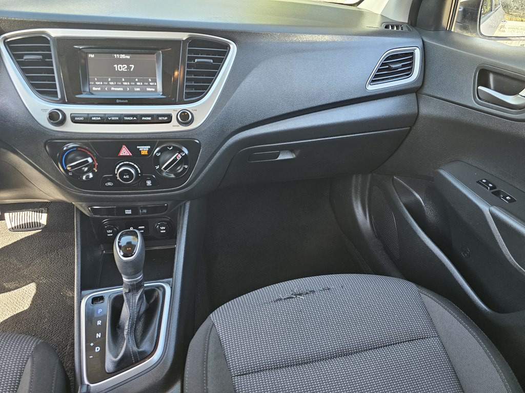 2022 Hyundai Accent Image 22