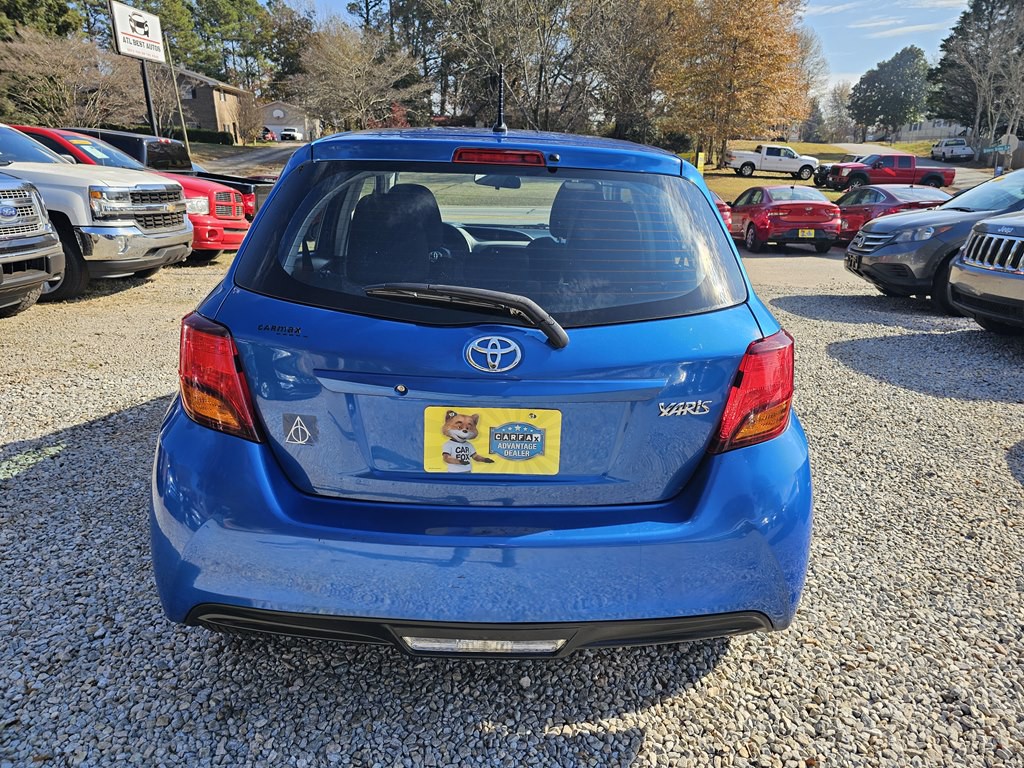 2015 Toyota Yaris Image 9