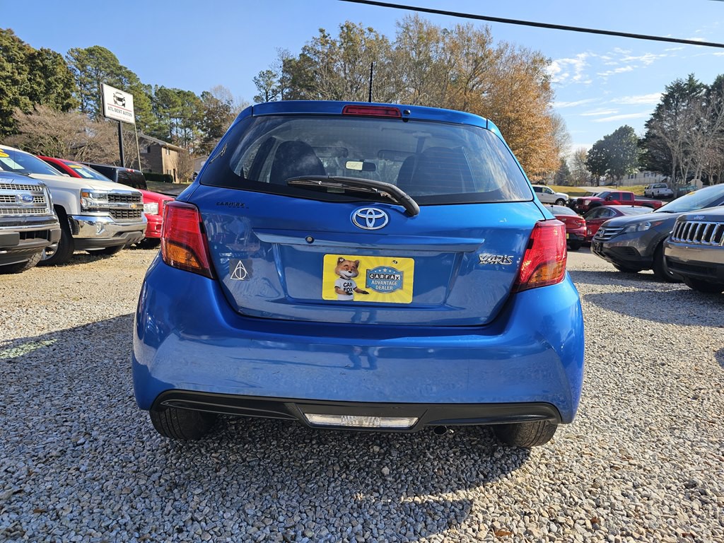 2015 Toyota Yaris Image 10