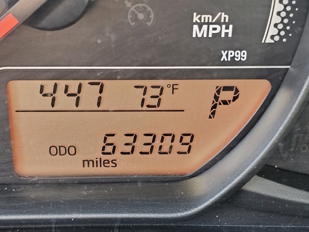 2015 Toyota Yaris Image 23