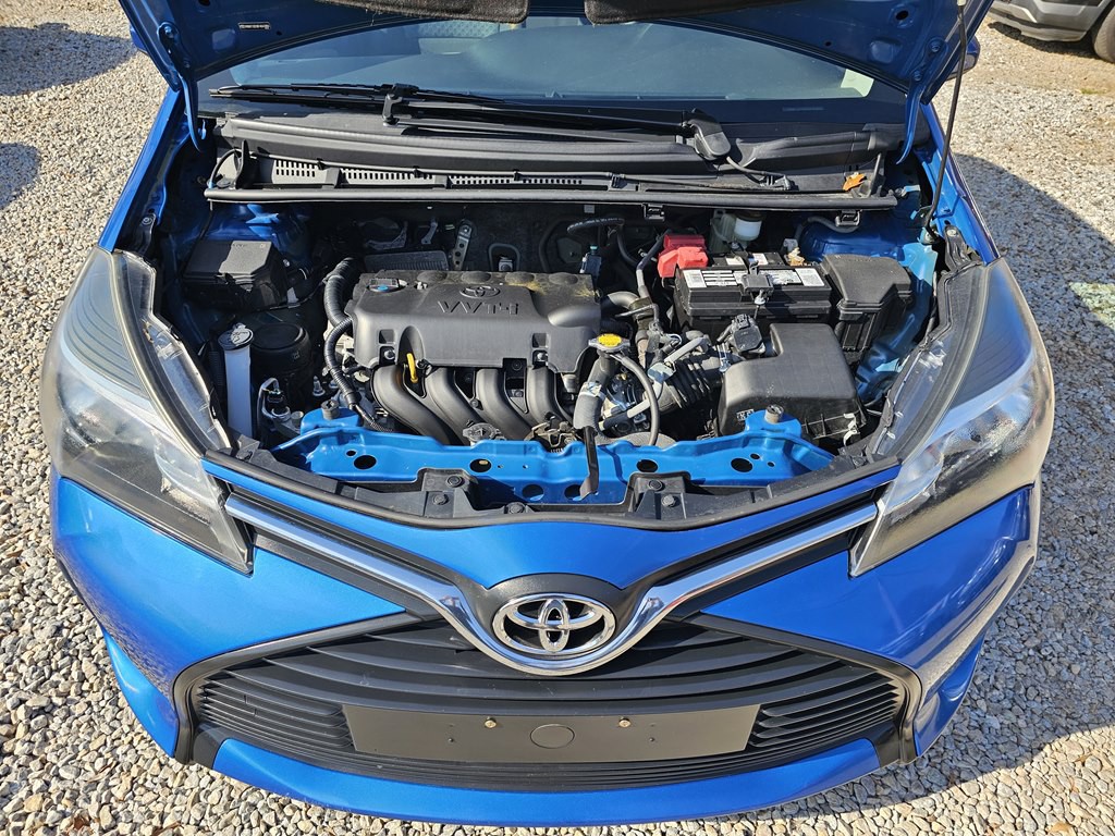 2015 Toyota Yaris Image 24