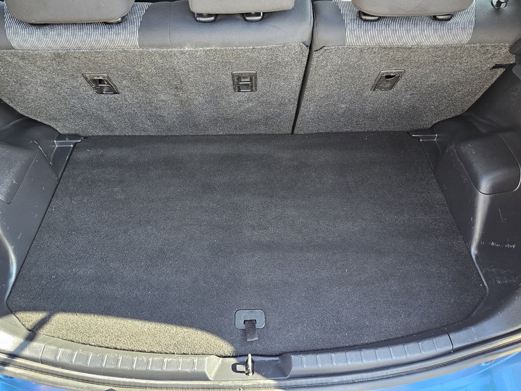 2015 Toyota Yaris Image 27