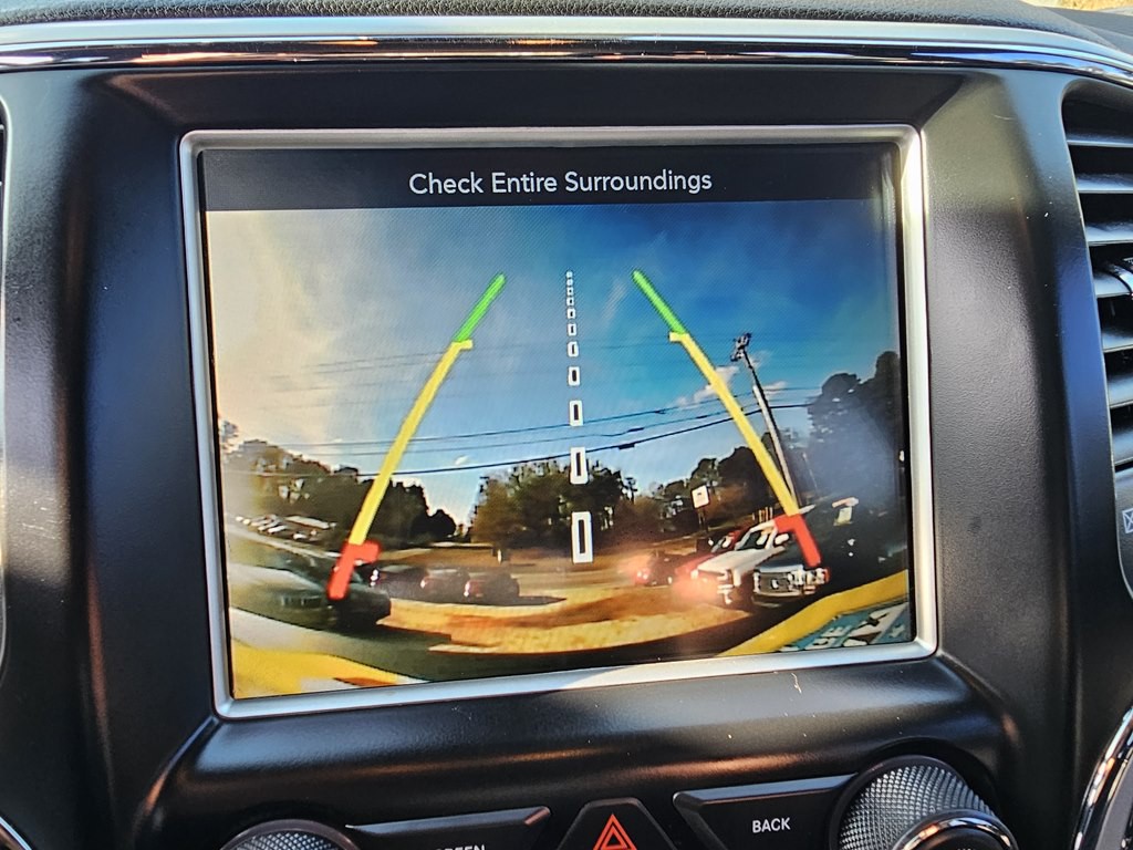 2015 Jeep Grand Cherokee Image 23