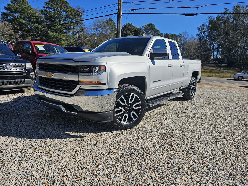 2019 Chevrolet Silverado 1500 Image 1