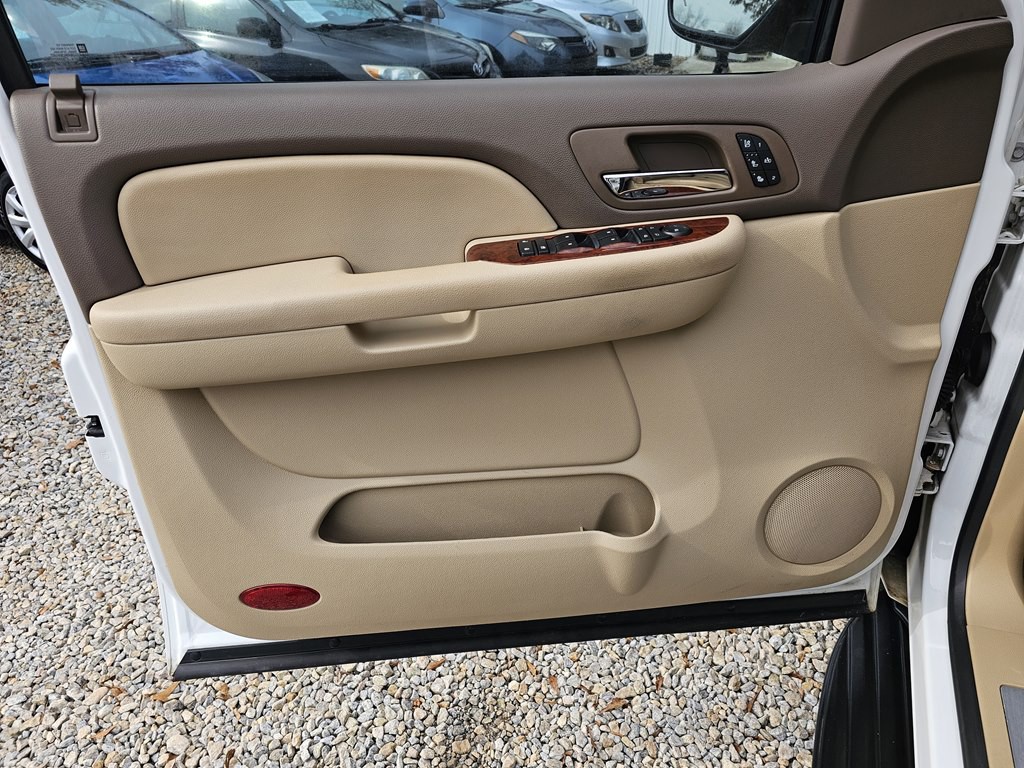 2009 Chevrolet Tahoe Image 12