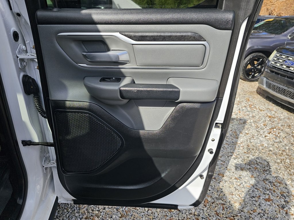 2019 RAM 1500 Image 16