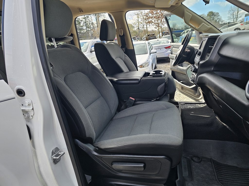 2019 RAM 1500 Image 17