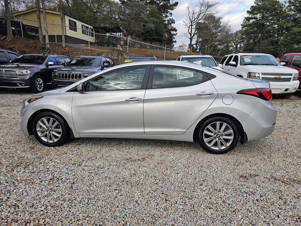 2016 Hyundai Elantra Image 2