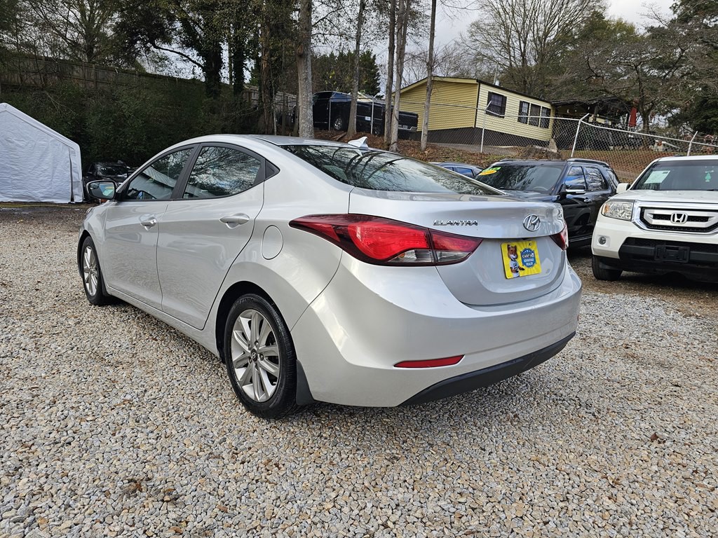 2016 Hyundai Elantra Image 3