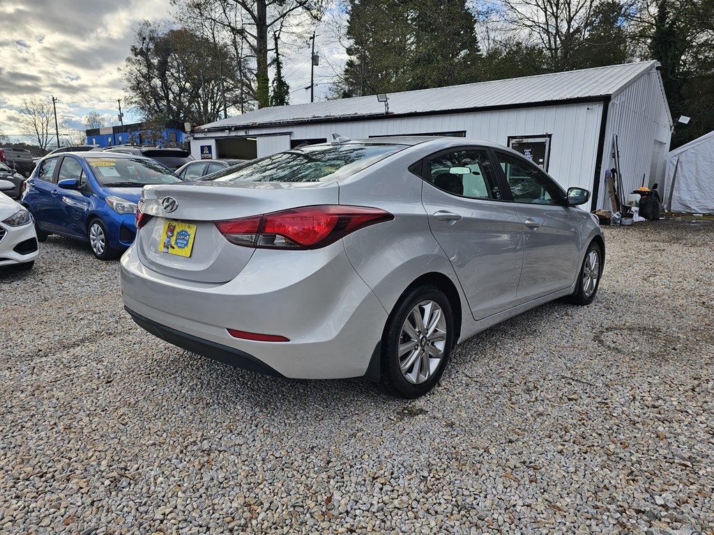 2016 Hyundai Elantra Image 8