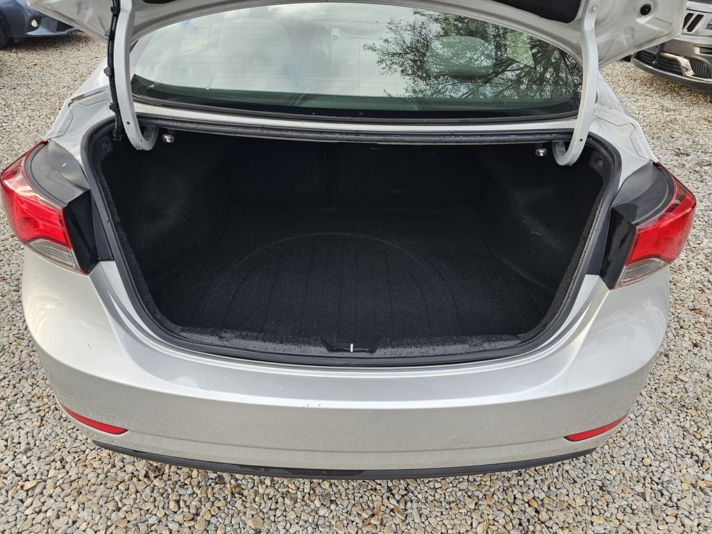 2016 Hyundai Elantra Image 25