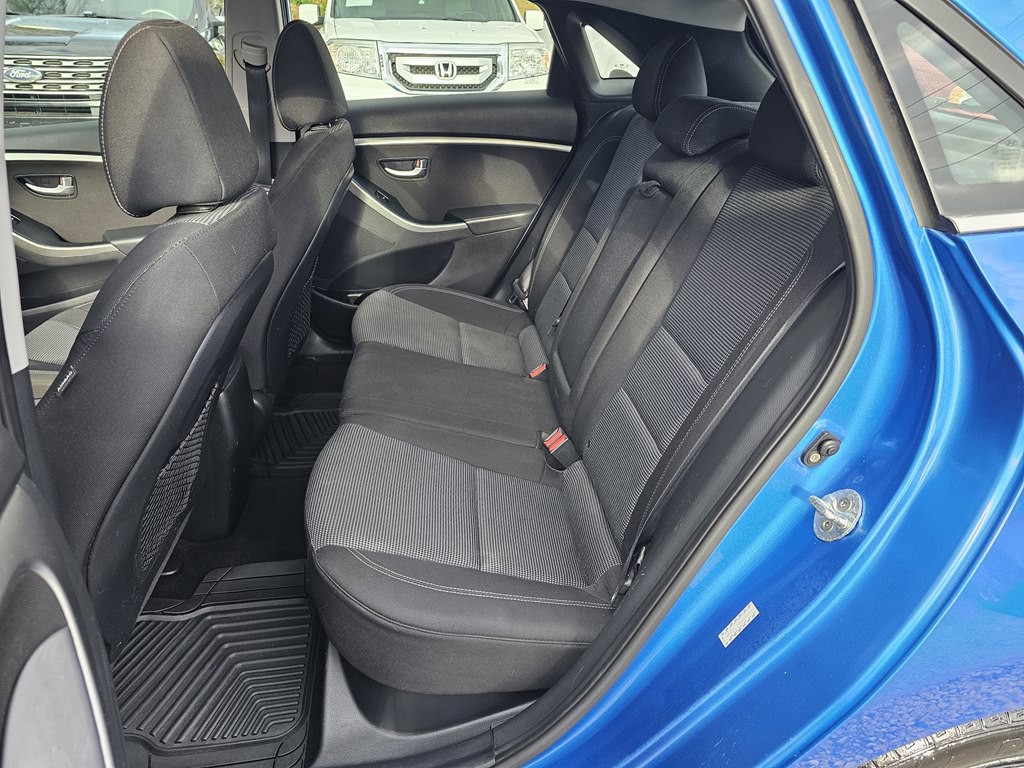 2017 Hyundai Elantra Image 13