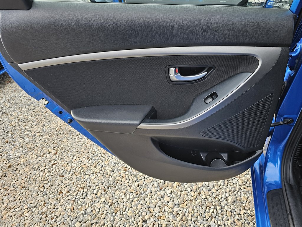 2017 Hyundai Elantra Image 14