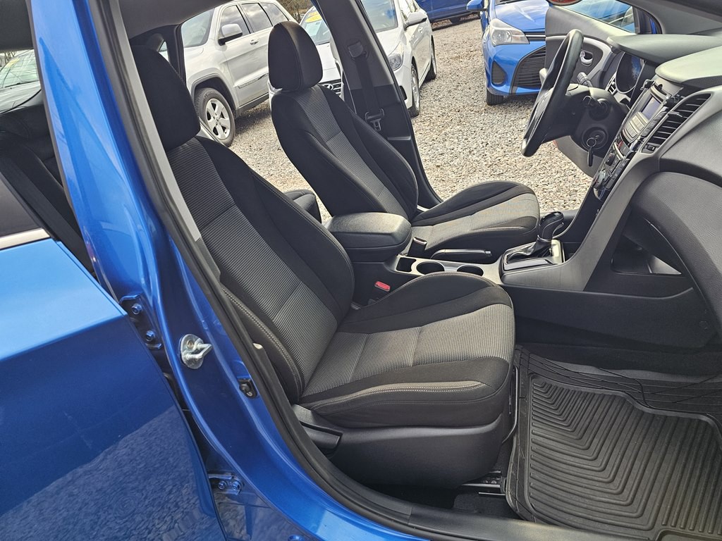 2017 Hyundai Elantra Image 17