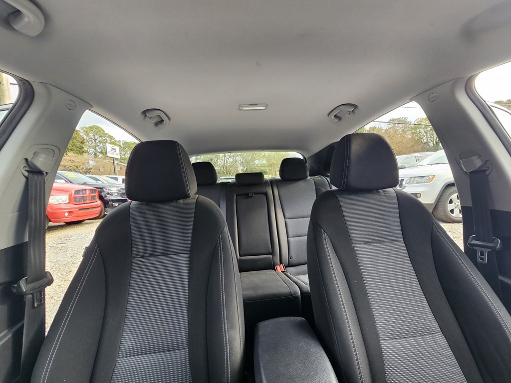 2017 Hyundai Elantra Image 21