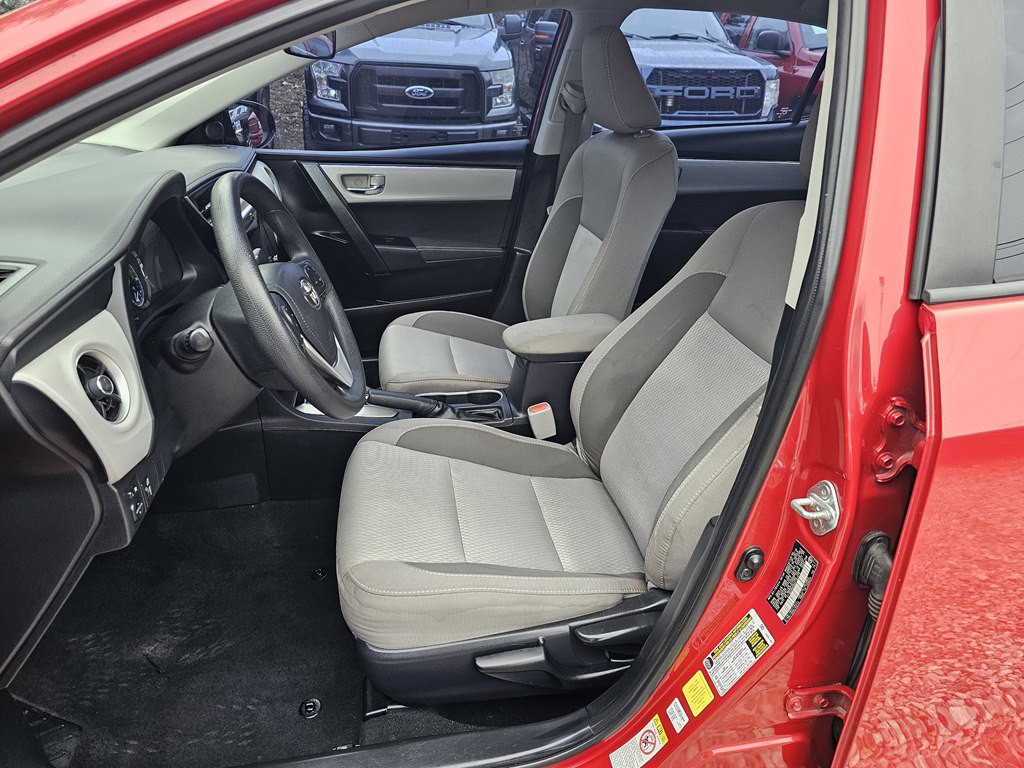 2017 Toyota Corolla Image 11