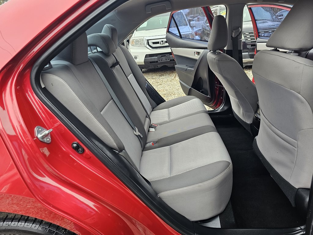 2017 Toyota Corolla Image 15