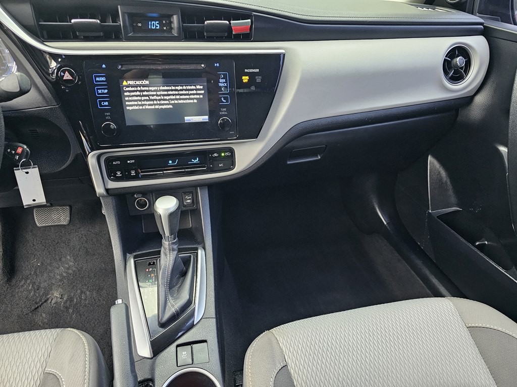 2017 Toyota Corolla Image 22