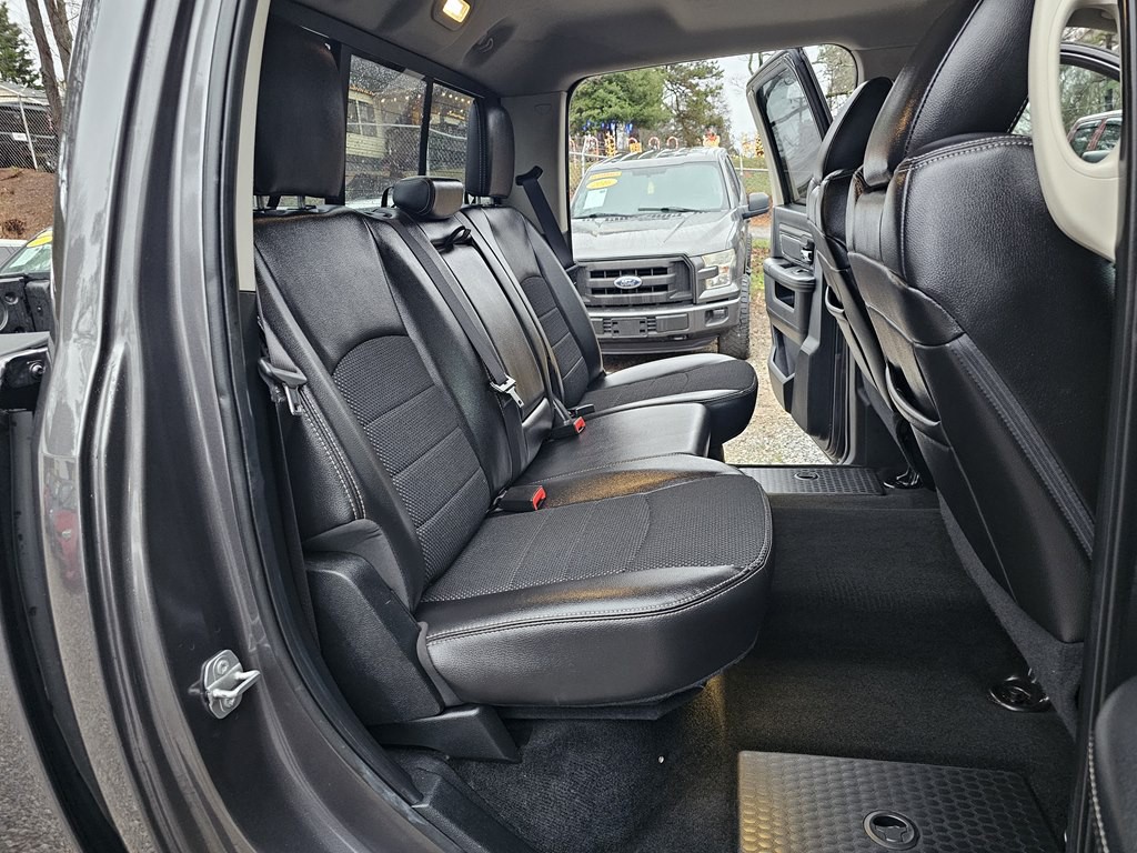 2016 RAM 1500 Image 16