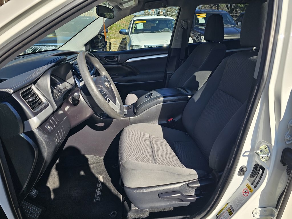 2018 Toyota Highlander Image 11