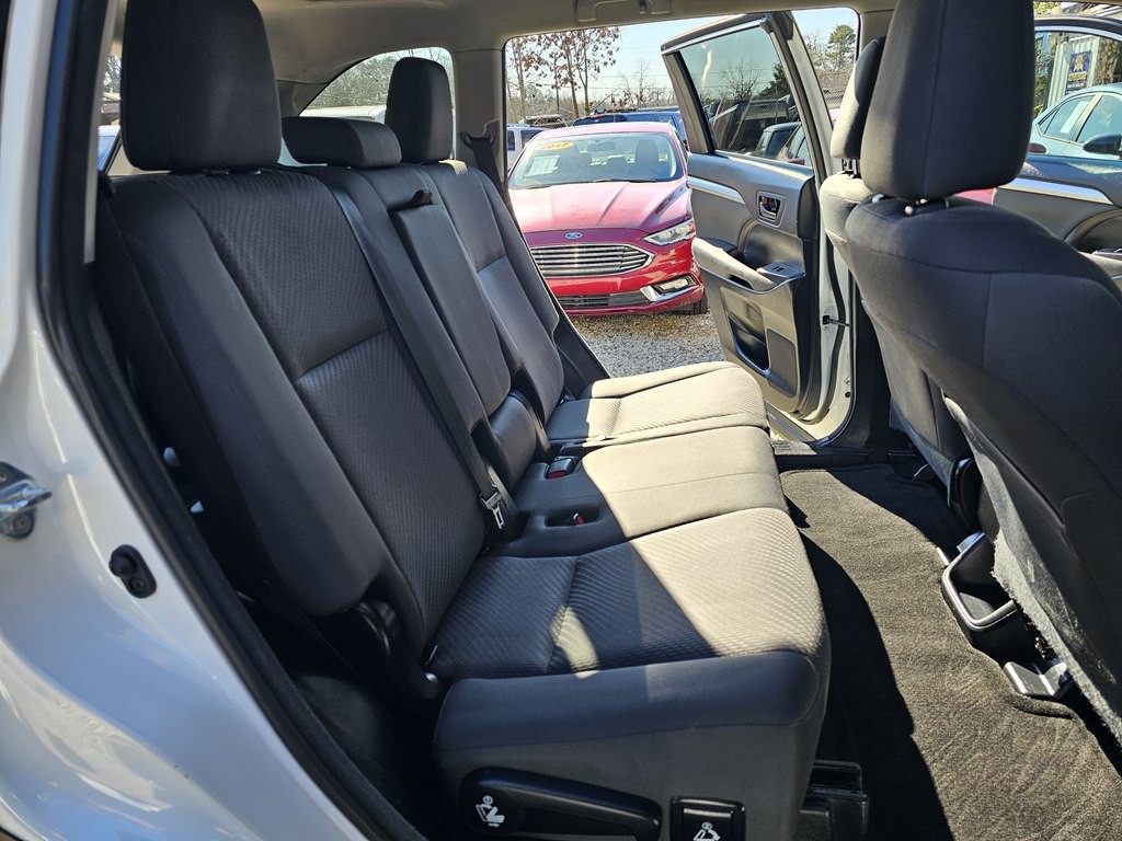 2018 Toyota Highlander Image 16