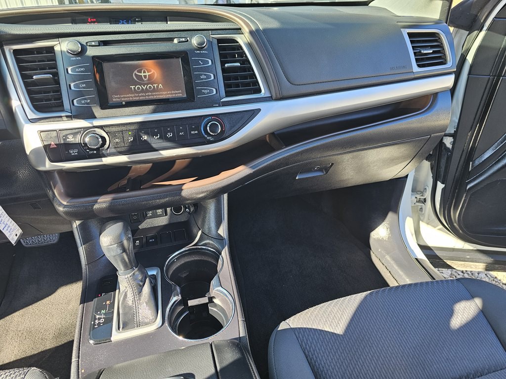 2018 Toyota Highlander Image 24