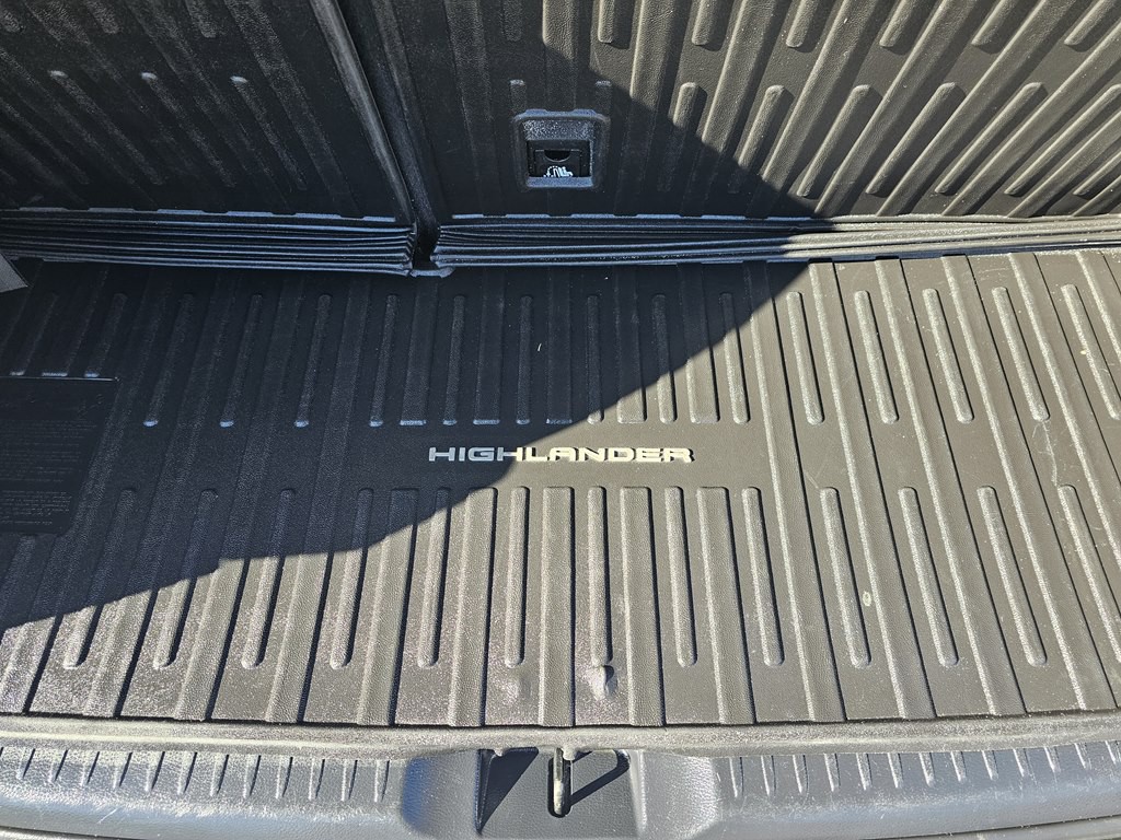 2018 Toyota Highlander Image 28