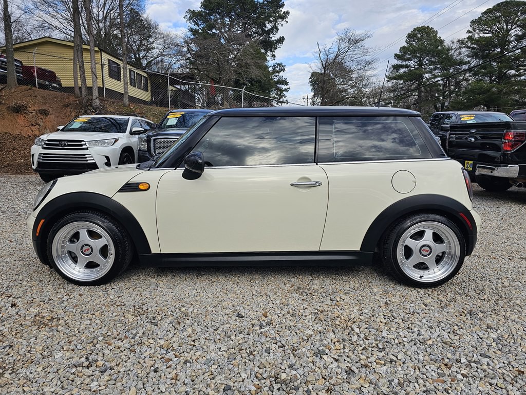 2007 MINI Cooper Image 2