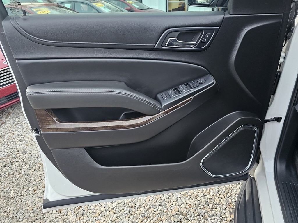 2015 Chevrolet Tahoe Image 12