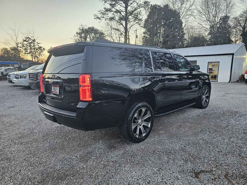 2018 Chevrolet Suburban Image 8