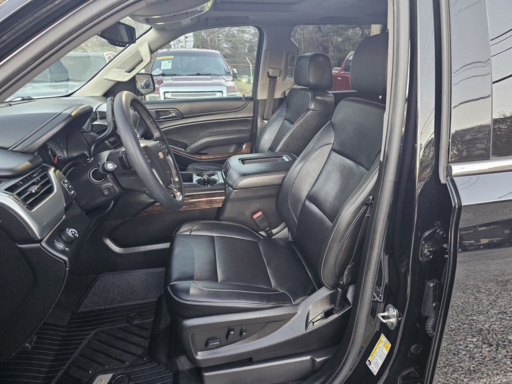 2018 Chevrolet Suburban Image 11