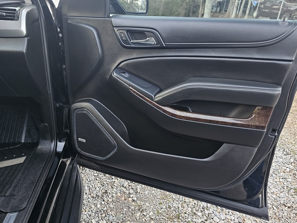 2018 Chevrolet Suburban Image 19