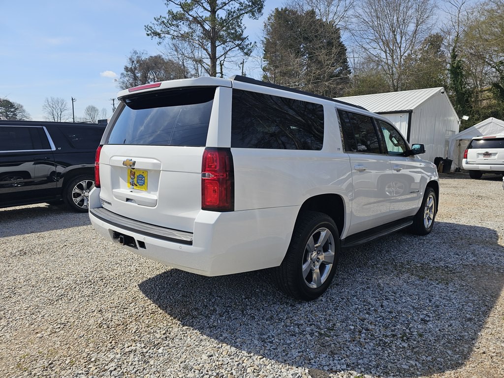 2015 Chevrolet Suburban Image 8