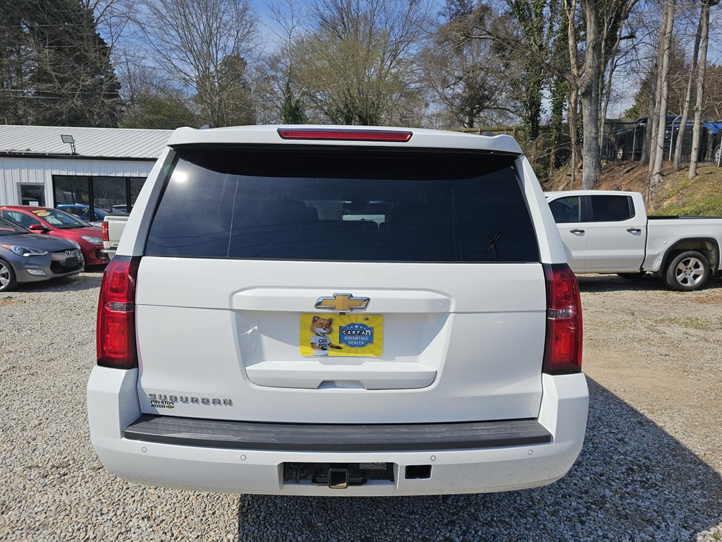 2015 Chevrolet Suburban Image 9