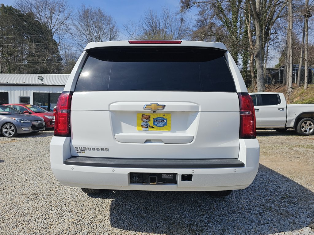 2015 Chevrolet Suburban Image 10
