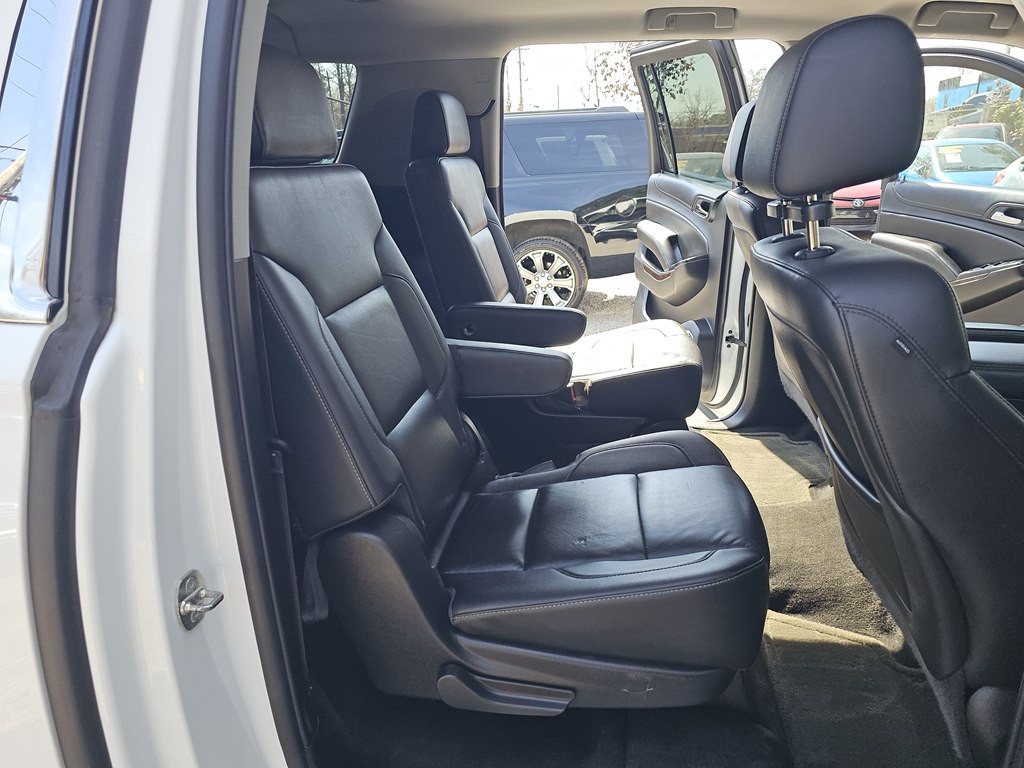 2015 Chevrolet Suburban Image 15