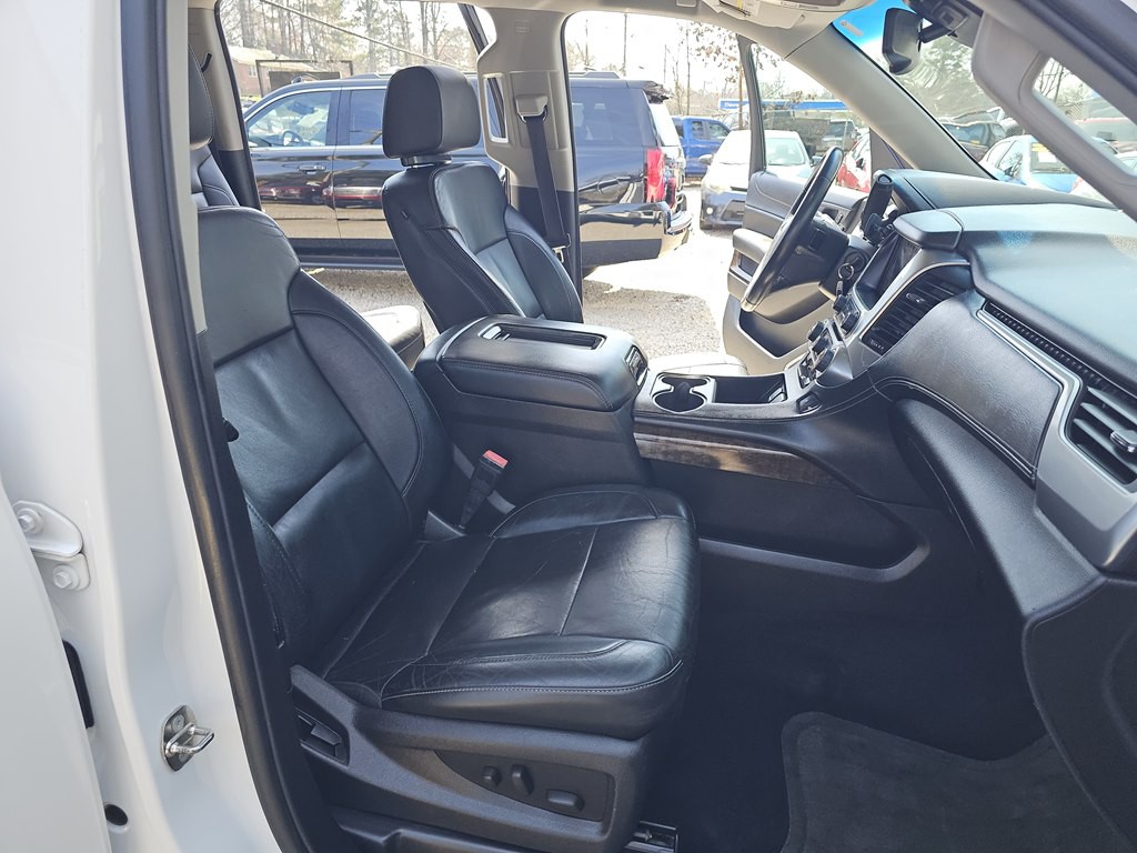 2015 Chevrolet Suburban Image 18