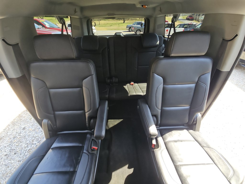 2015 Chevrolet Suburban Image 21