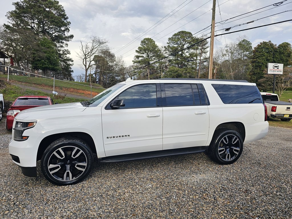 2019 Chevrolet Suburban Image 2