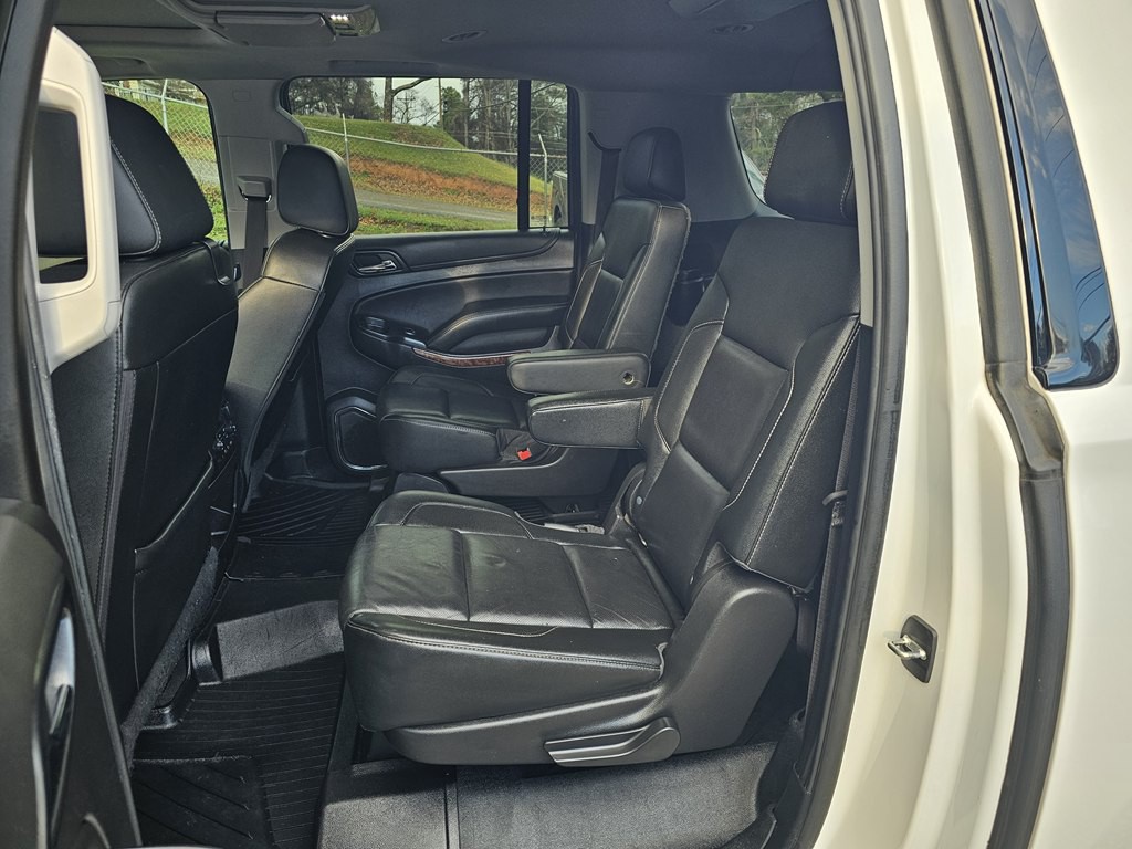 2019 Chevrolet Suburban Image 13
