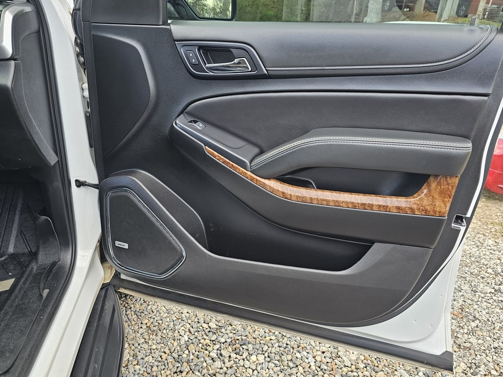 2019 Chevrolet Suburban Image 19