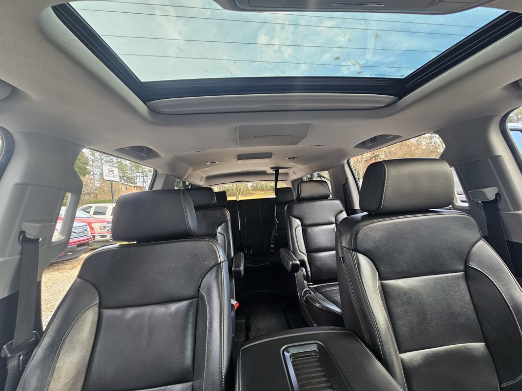 2019 Chevrolet Suburban Image 23