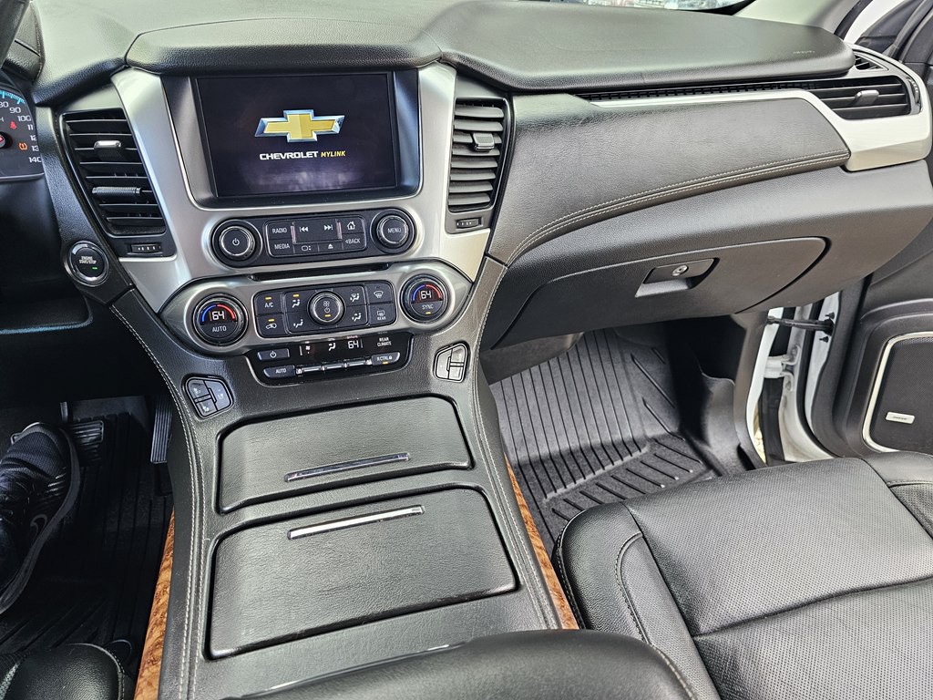 2019 Chevrolet Suburban Image 24