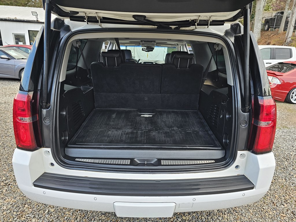 2019 Chevrolet Suburban Image 27