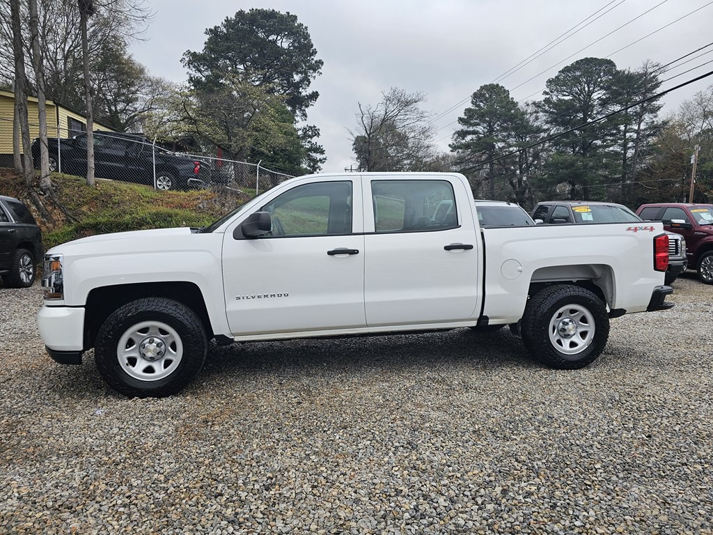 2017 Chevrolet Silverado 1500 Image 2