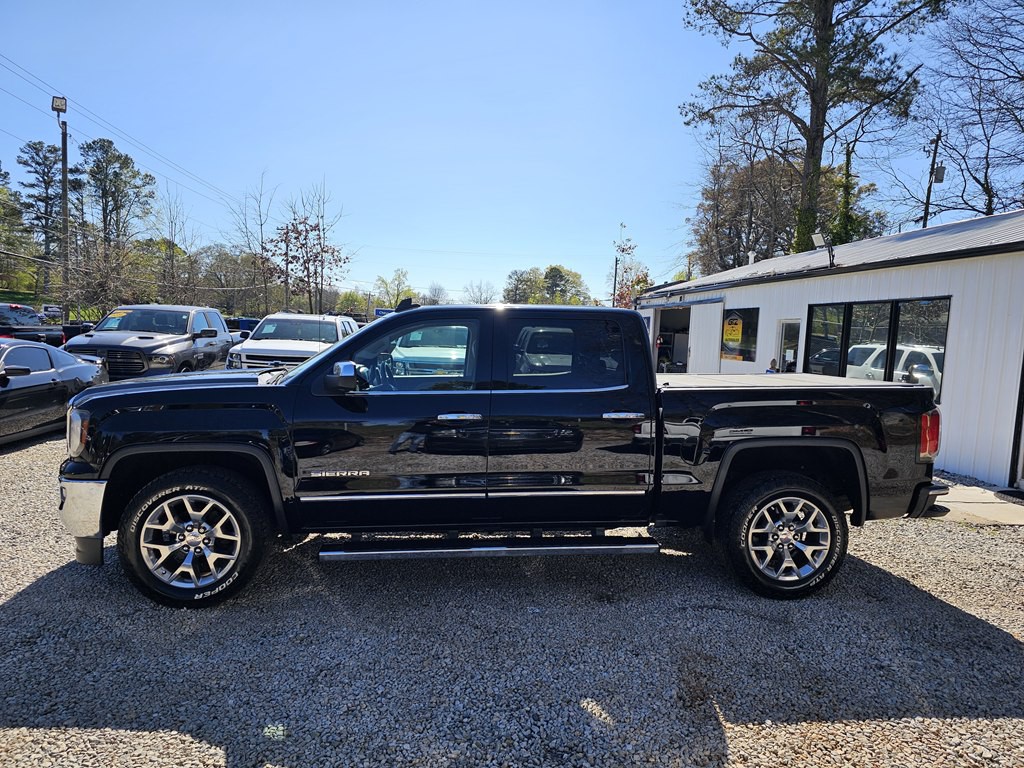 2018 GMC Sierra Image 2